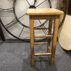 木製の椅子・スツール2脚
