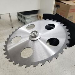 マキタ MEM302T 刈払機 ※長期保管品となります【リライズ野田愛宕店 