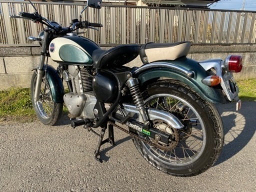 ☆Kawasakiエストレア250☆バッテリー・シート・プラグなどなど新品