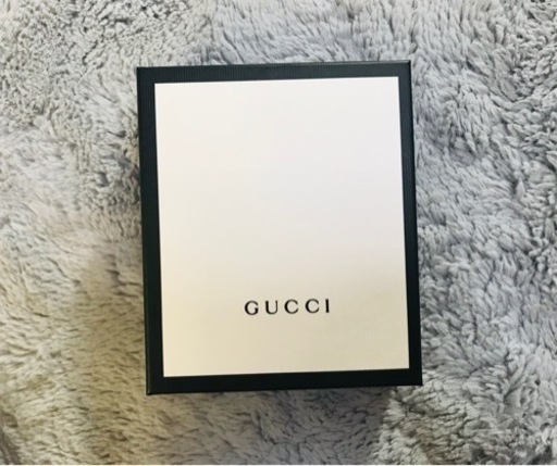 GUCCI二つ折り財布