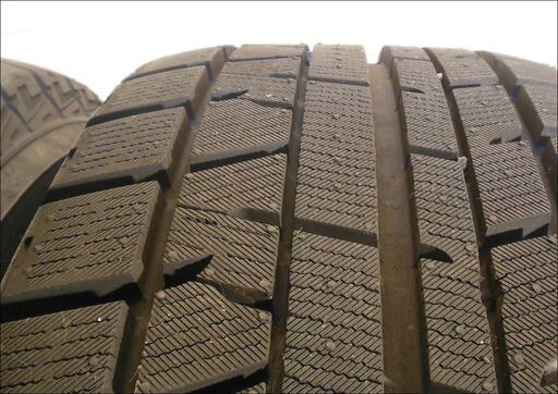 ★★　バリ山！　スタッドレス＆アルミホイールセット！　【２０５／６５Ｒ１５】　お届け可能です！　★★