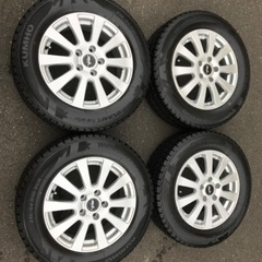 スタッドレスタイヤ215/60R16ホイール付き譲ります