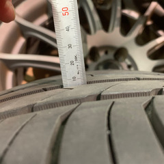 17インチホイール　タイヤ付き　溝あり