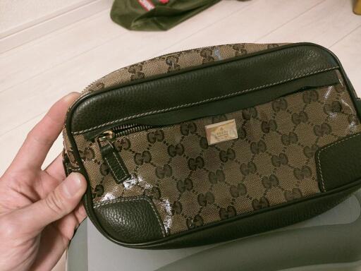 GUCCI　ボディバック