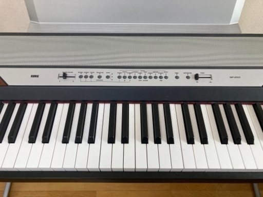 専用ページ【美品・完備品】KORG SP-250 電子ピアノ 本体 88鍵盤 専用ページ【美品・完備品】KORG SP-250 電子ピアノ 本体 88鍵盤