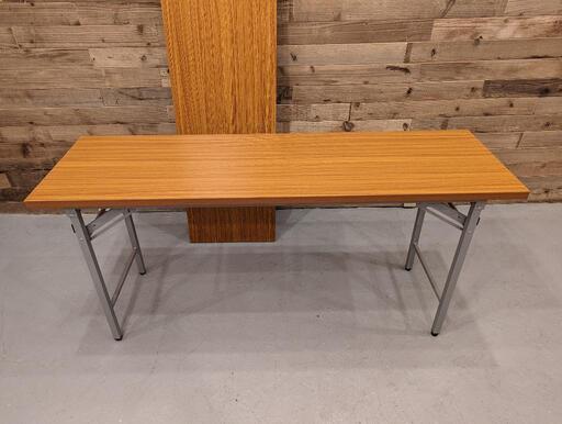 折り畳みテーブル、会議テーブル、業務用テーブル、4台セット