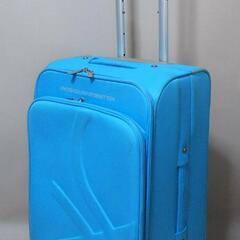 ベネトン　スーツケース　キャリーバッグ　旅行かばん　水色　鍵付き...