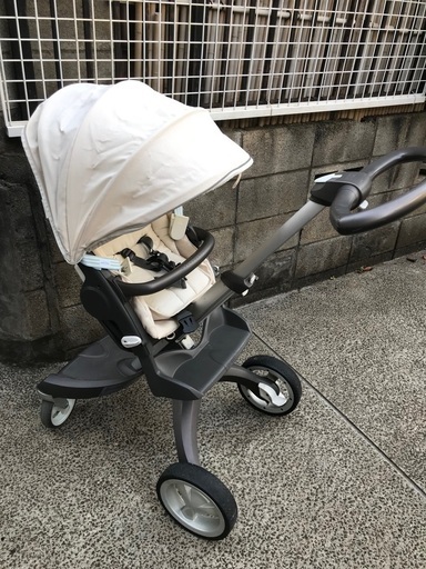ストッケ　ベビーカー　エクスプローリー　白