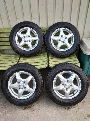 DUNLOP スタッドレスタイヤホイールセット 145/80R13