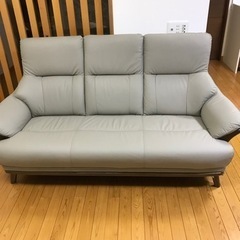 三人掛けソファー本革製 美品 (ニトリ現行品) フランフラン1人