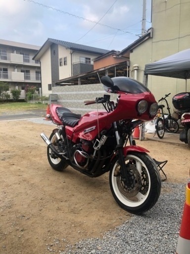 XJR400R 4HM ブレンボキャリパー、オーリンズリアサス、プリティガニマタブレッド