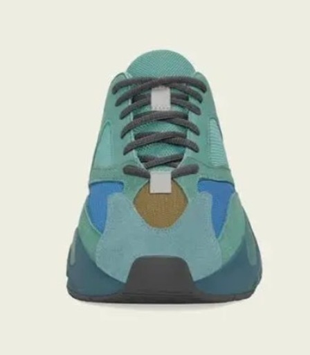 その他 adidas YEEZY Boost 700\