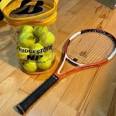 テニスラケット　硬式ボール