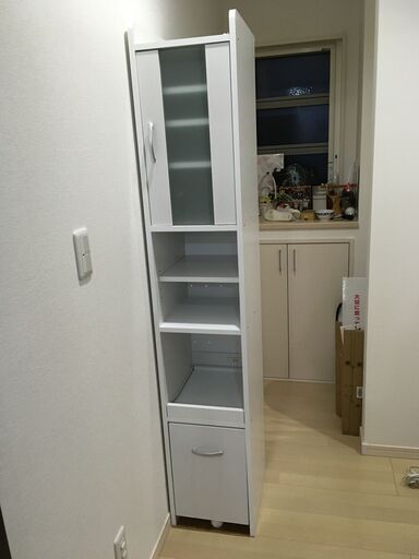 無料 キッチンの狭い場所に設置できる食器棚を無料で差し上げます みんちゃん 藤枝の収納家具 食器棚 キッチン 収納 の中古あげます 譲ります ジモティーで不用品の処分