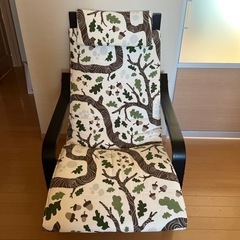 IKEAポエング椅子