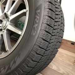 スタッドレスタイヤ　ヴェルファイア・アルファード用