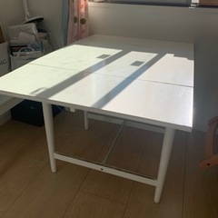 IKEA2～4人用　テーブル