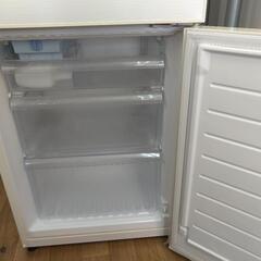 J048 ☆6ヶ月保証☆中型2D冷蔵庫 AQUA AQR-SD24A(MW) 2011年製