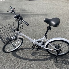 【ネット決済】折り畳み自転車　ほぼ新品