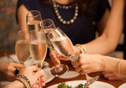 12月24日 金 16 40 40代 50代中心 普段出会えないハイスペック男性と理想の飲み会 医者 経営者編 キコンパ 新宿のその他のイベント参加者募集 無料掲載の掲示板 ジモティー