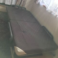 折畳みベッド