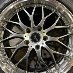 18インチホイール今日買ってくれる人都内なら届けに行きます