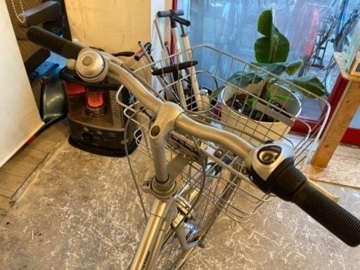 年末SALE！通常価格¥15800→¥9900】ブリヂストンアルベルト LEDオート