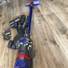 Dyson V6 (故障中)(無料引き取り！)