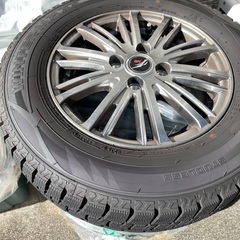 フリードスパイク　スタッドレスタイヤ　ホイール4本セット