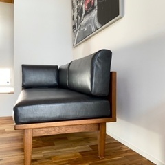 【2021年12月18日店頭購入、ほぼ新品】unico ベンチソファ　WICK(ウィック) ベンチアーム 背クッション固定テープ付き