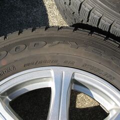 アルミホイール付きスタッドレスタイヤ（美品）