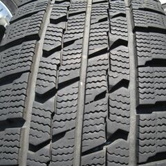アルミホイール付きスタッドレスタイヤ（美品）