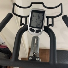 スピンバイク　エアロバイク　室内バイク　スピニング　屋内自転車