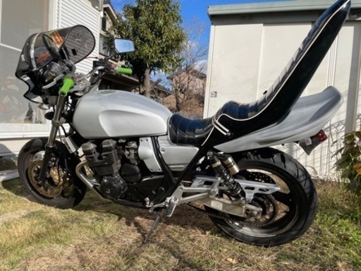今人気のXJR400 4HM