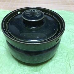 【無料】ケーニヒスクローネ　陶器壺