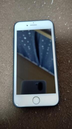【メール便無料】 iPhone8 64GB シルバー スマートフォン