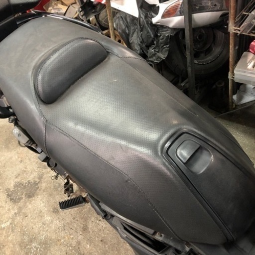 tmax 500 シート　バックレスト