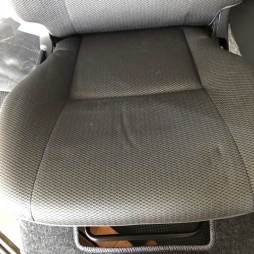 ハイエース6型DXGLパッケージ、運転席、助手席シート