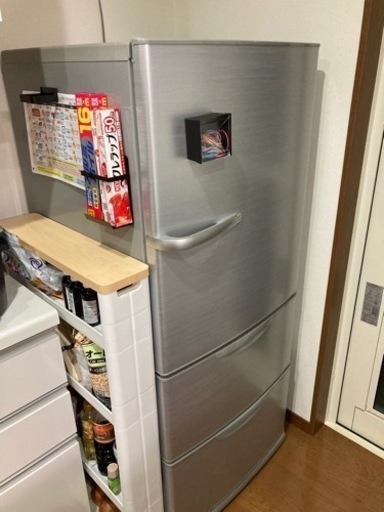 AQUA　冷蔵庫　2013年製品　264リットル