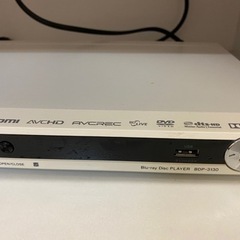 AQUOS白色TVとPioneerブルーレイ