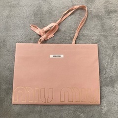 miumiu 紙袋　ショッパー　ブランド