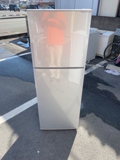 シャープ 冷蔵庫(幅54.5cm) 225L 右開き 2ドア 2018年製