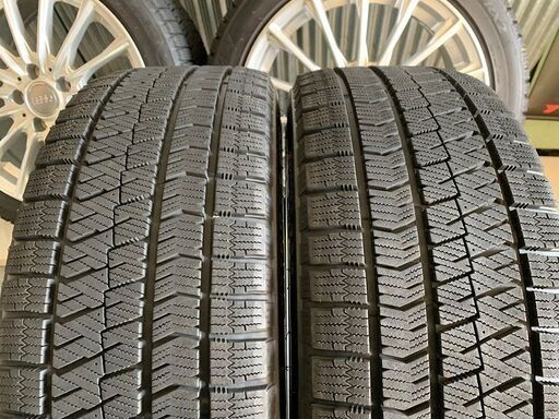 効く！VRX2☆アウディ A3 S3 スポーツバック 8P 8V 225/45R17 ゴルフ 
