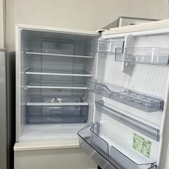 冷蔵庫探すなら「リサイクルR」❕ 冷凍2室でまとめ買い派・作り置き派にピッタリ❕ 購入後取り置きにも対応 ❕ R1331 冷蔵庫探すなら「リサイクルR」❕ 冷凍2室でまとめ買い派・作り置き派