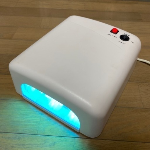 お渡し決定 ジェルネイルuvランプ 36w 華 Sakura 新静岡の美容家電 ネイルケア の中古あげます 譲ります ジモティーで不用品の処分