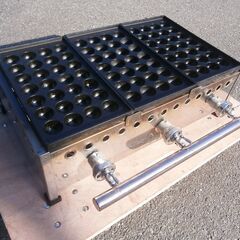 ☆中古品 たこ焼き　LPガス たこ焼き器 38㎜ 28穴ｘ3連 595ｘ358ｘ190㎜ 動作問題なし 屋台 厨房☆