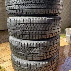 スタッドレスタイヤ　ブリザック　215/60R/16 