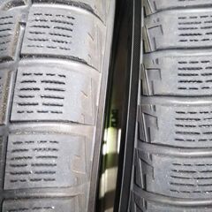 冬16インチ リーフ セレナ オーリス 旧車 マークⅡ クラウン セドリック セフィーロ スカイライン シルビア  205/55R16 浅いミゾ~末期山 ヨコハマ 中古４本