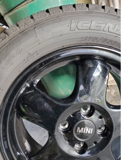 ICE NAVI 7 175/65R15 スタッドレス