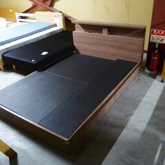 ダブルベッド マットレス付き 引出し2杯 幅141×奥行213×高さ80.5cm 